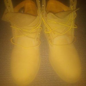 NEARLY NEW Wheat Timberland Premium 6 inch Boots Men's Size 9 - CLEAN